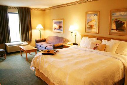 Hampton 3*