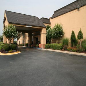 Hampton 3*